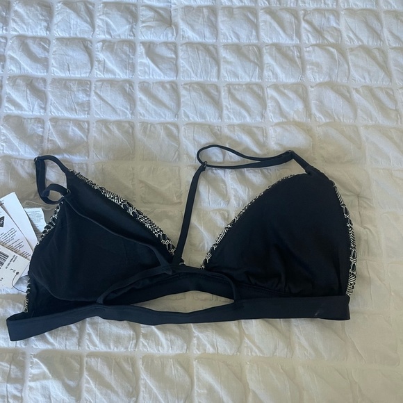 Rip Curl Black and White Patterned Bralette - Picture 5 of 7